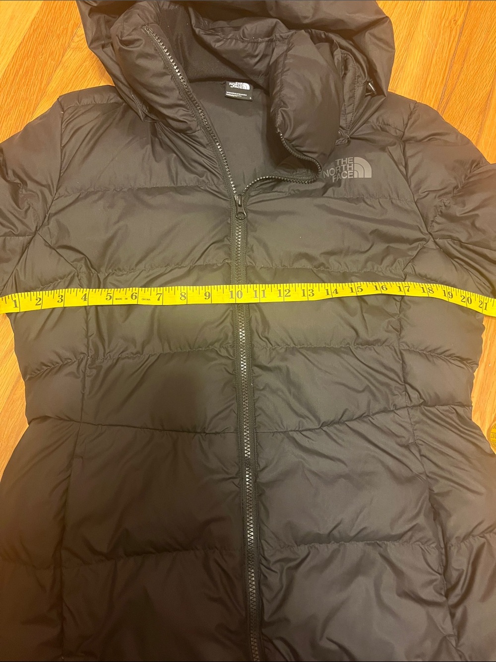 The North Face Women’s Black Long Puffer Coat with Hood - Picture 4 of 4